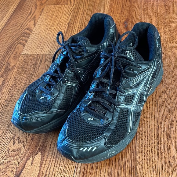 Asics Other - Men’s black ASICS tennis shoes